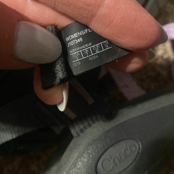 Chaco size 9 sandals - Picture 4 of 4